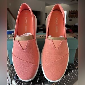 Toms Verona slip on sneaker